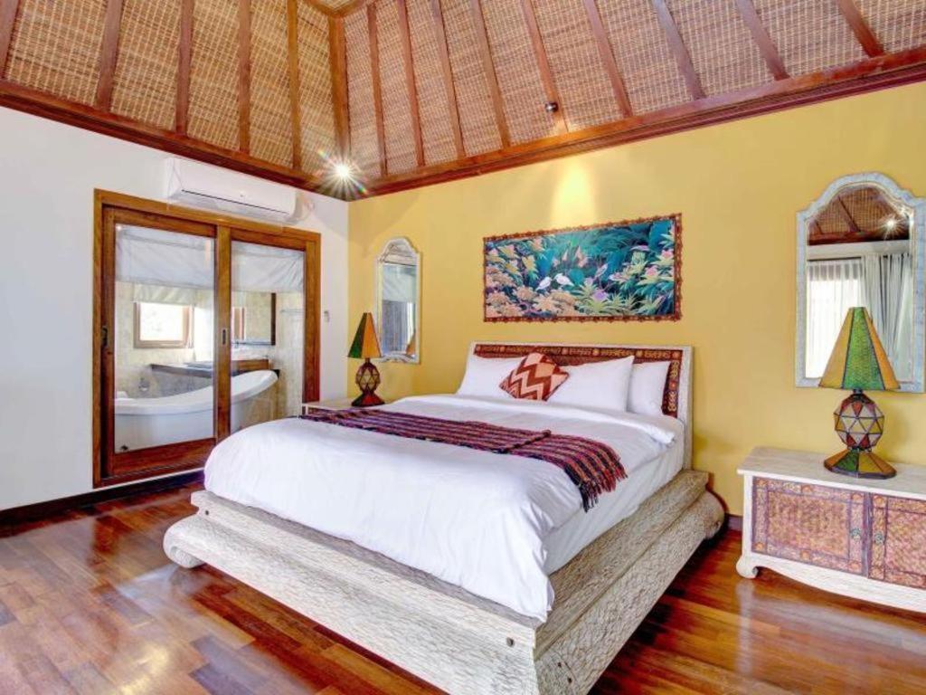 Hastinapura Residence Jimbaran  Exterior photo