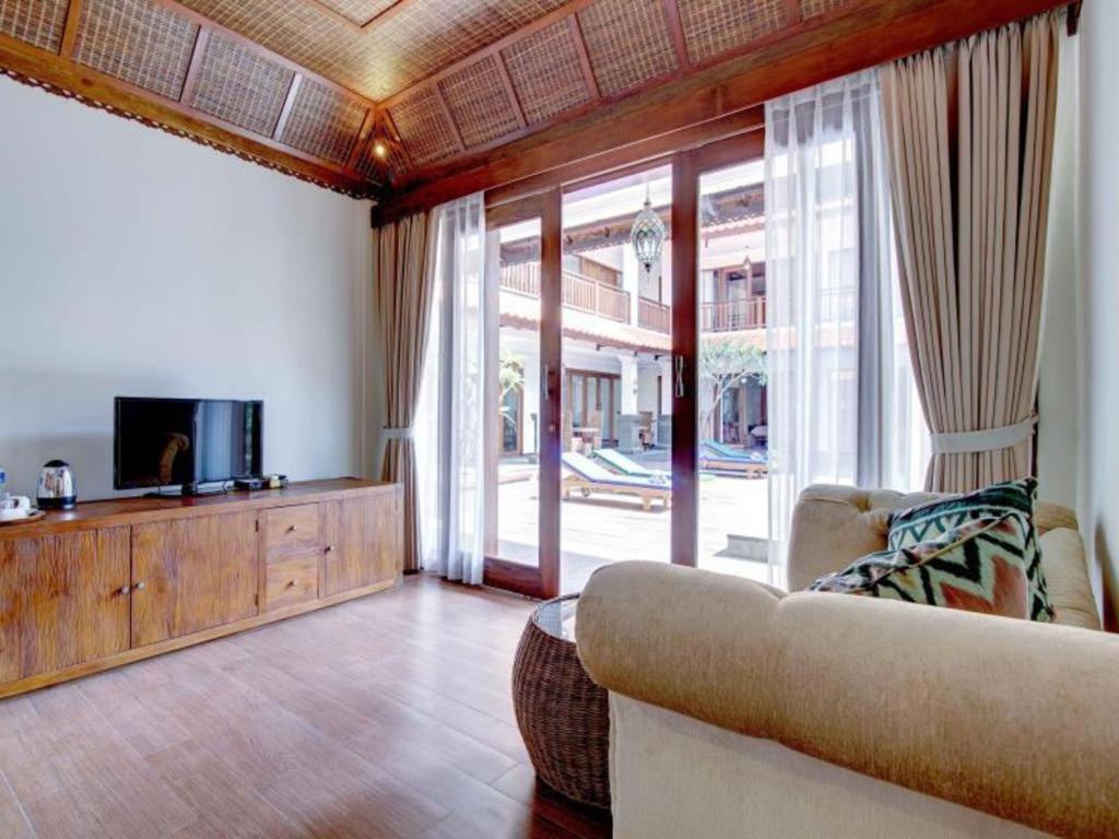 Hastinapura Residence Jimbaran  Exterior photo